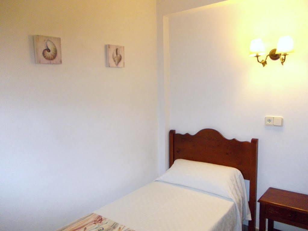 Hostal Rey Santa Eulària des Riu Εξωτερικό φωτογραφία